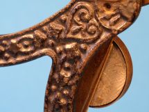 detail 12