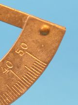 detail 8