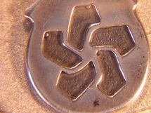 detail 12