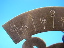 detail 1