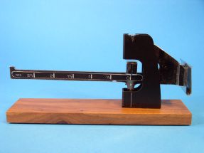 letter scale, unknown maker