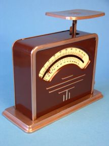 letter scale, maker Jakob Maul