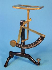 letter scale, maker Jakob Maul
