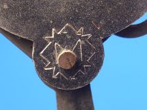 detail 9
