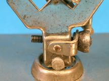 leveling mechanism