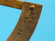 detail 3