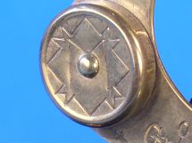detail 16