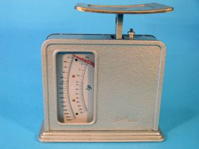 letter scale, maker Jakob Maul