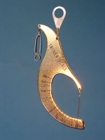 letter scale, maker Triner