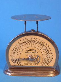 letter scale, maker Pelouze, USA