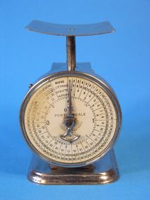 letter scale, maker Pelouze