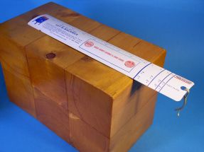 brievenweger, maker onbekend