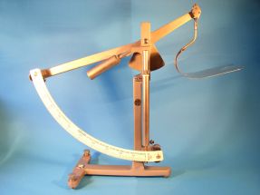 letter scale, maker J.S. Velthoen & Zn.