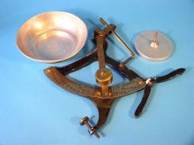 flat folded scale