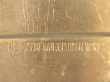 detail 8