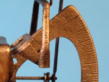 detail 3