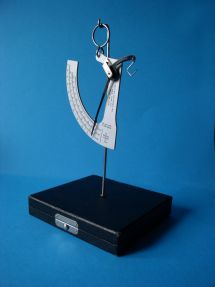 paper scale