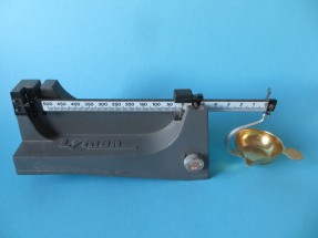 gunpowder scale, maker Lyman