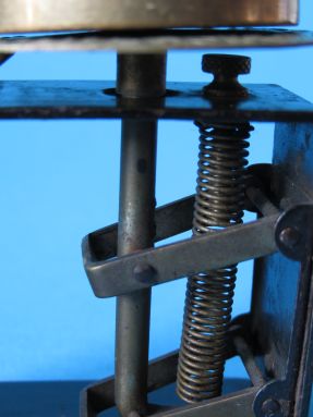 detail 9