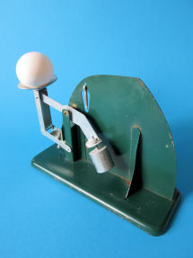 scale with egg