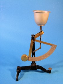 egg scale, maker Ph.J. Maul