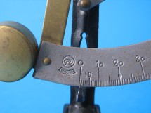 detail 1
