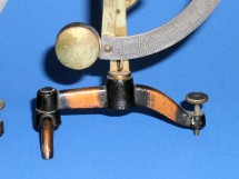 detail 8