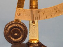 detail 3