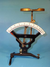 letter scale, maker Ph.J. Maul
