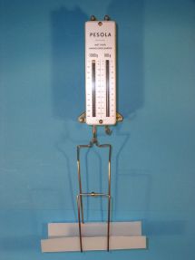 letter scale, maker Pesola