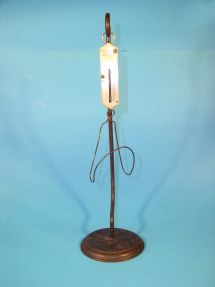 letter scale, maker Salter