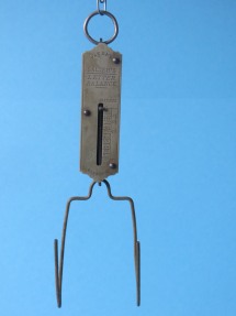 letter scale, maker Salter