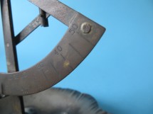 detail 3