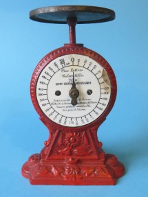 letter scale, maker Salter