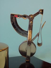 letter scale