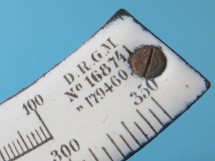 detail 9