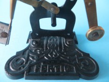 detail 13