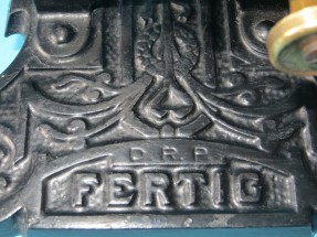 detail 14