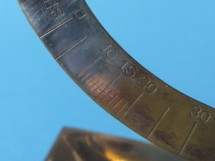 detail 8