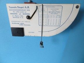 letter scale, maker unknown