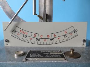detail 9