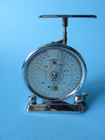 letter scale, maker E.S.
