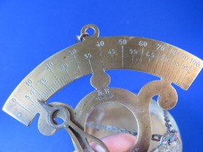 detail 3
