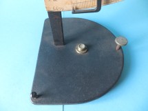 scale base