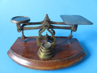 letter scale, unknown maker