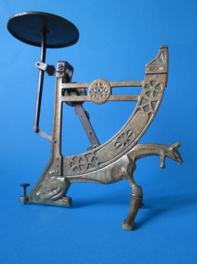 back of the scale