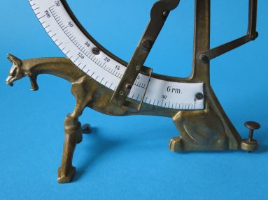 detail 7