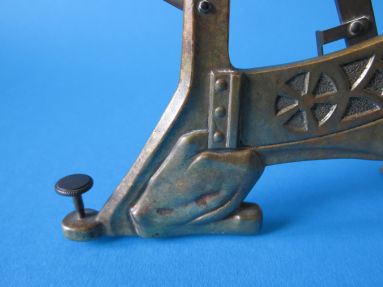 detail 7