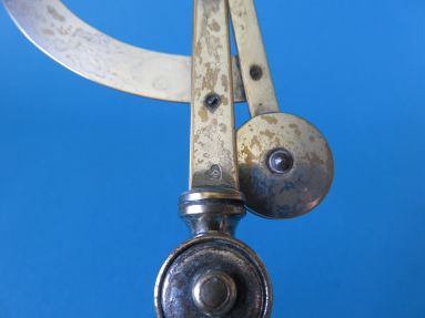 detail 8