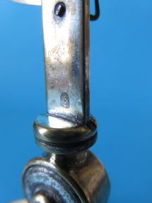 detail 9